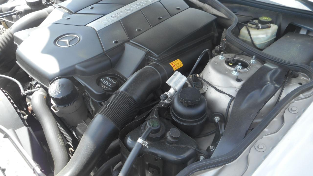 Mercedes-Benz SL-Class 2dr Roadster 5.0L 2005