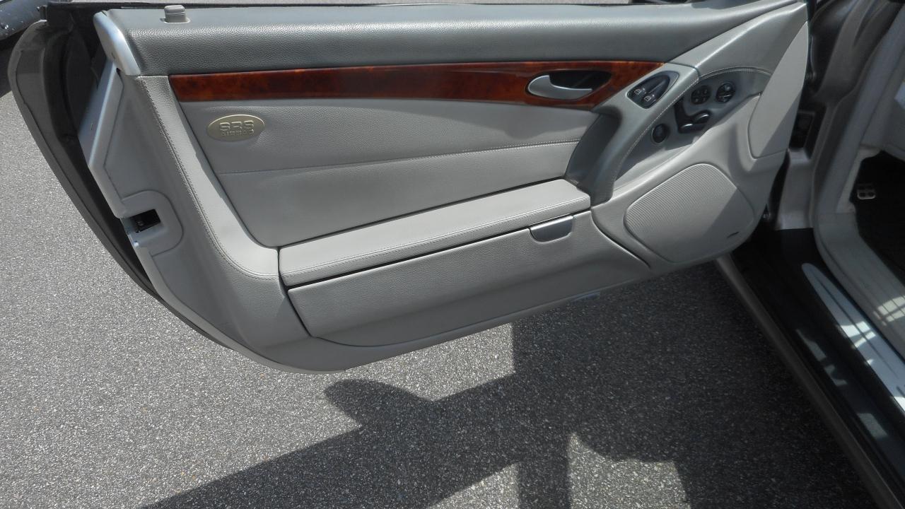 Mercedes-Benz SL-Class 2dr Roadster 5.0L 2005
