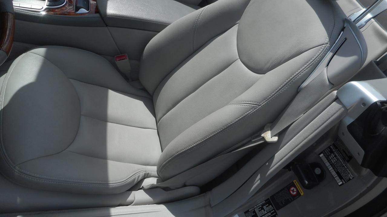 Mercedes-Benz SL-Class 2dr Roadster 5.0L 2005