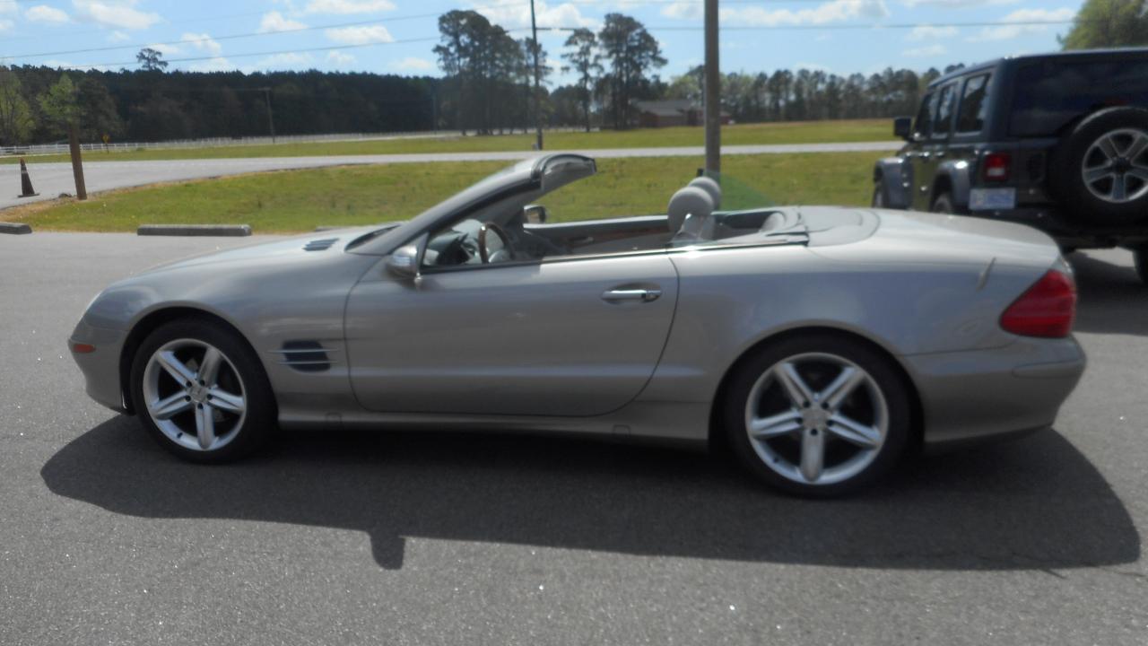 Mercedes-Benz SL-Class 2dr Roadster 5.0L 2005