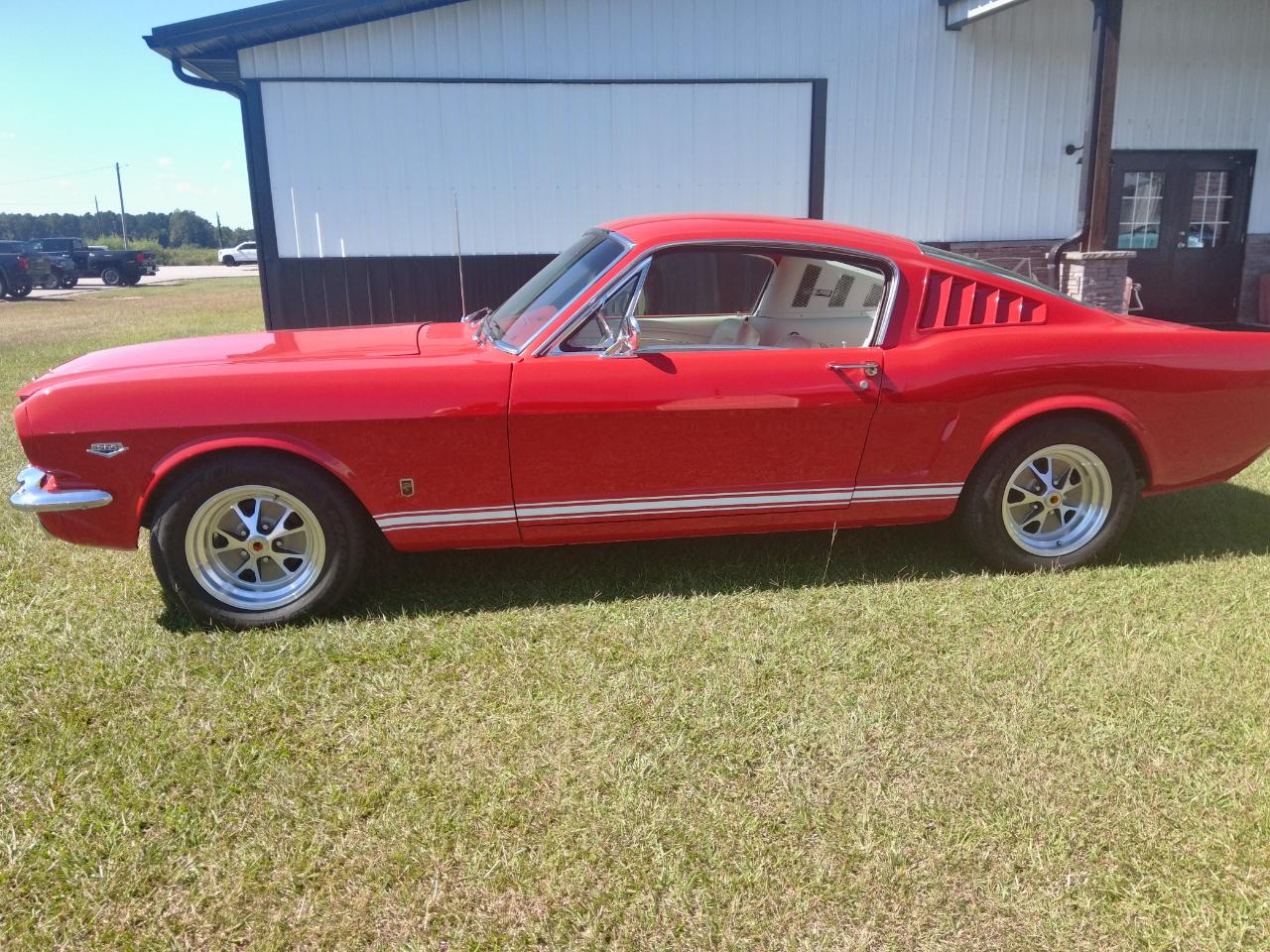 Ford Mustang 2dr Fastback GT 1965