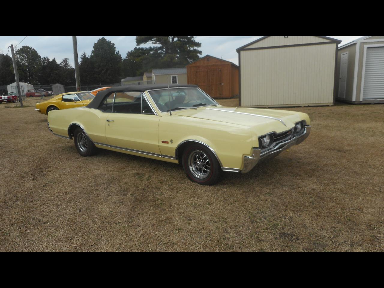 1967 Oldsmobile Cutlass Supreme 2dr Convertible