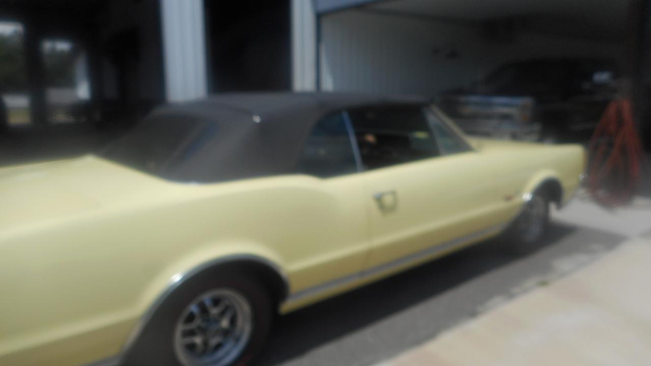 Oldsmobile Cutlass Supreme 2dr Convertible 1967