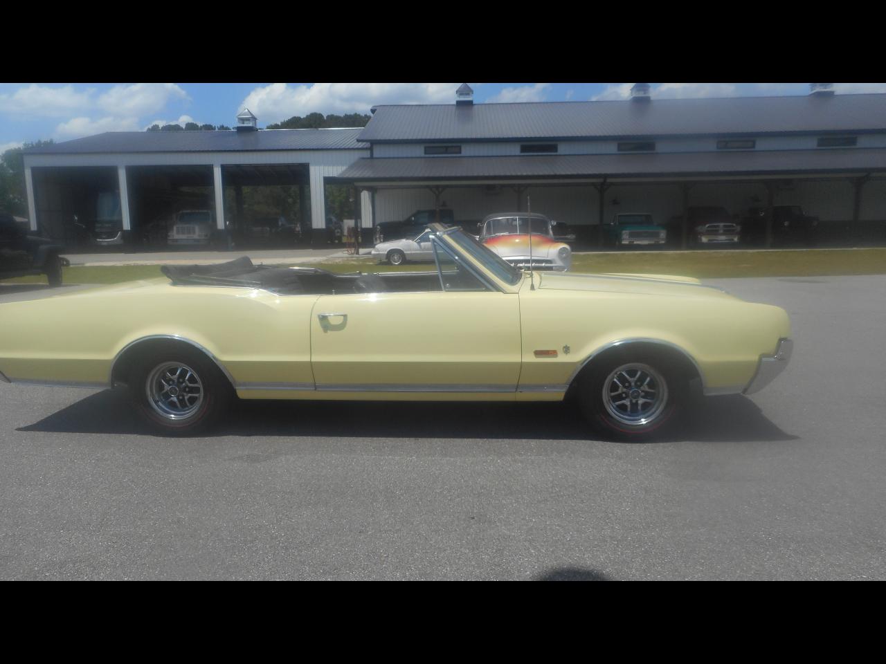 Oldsmobile Cutlass Supreme 2dr Convertible 1967