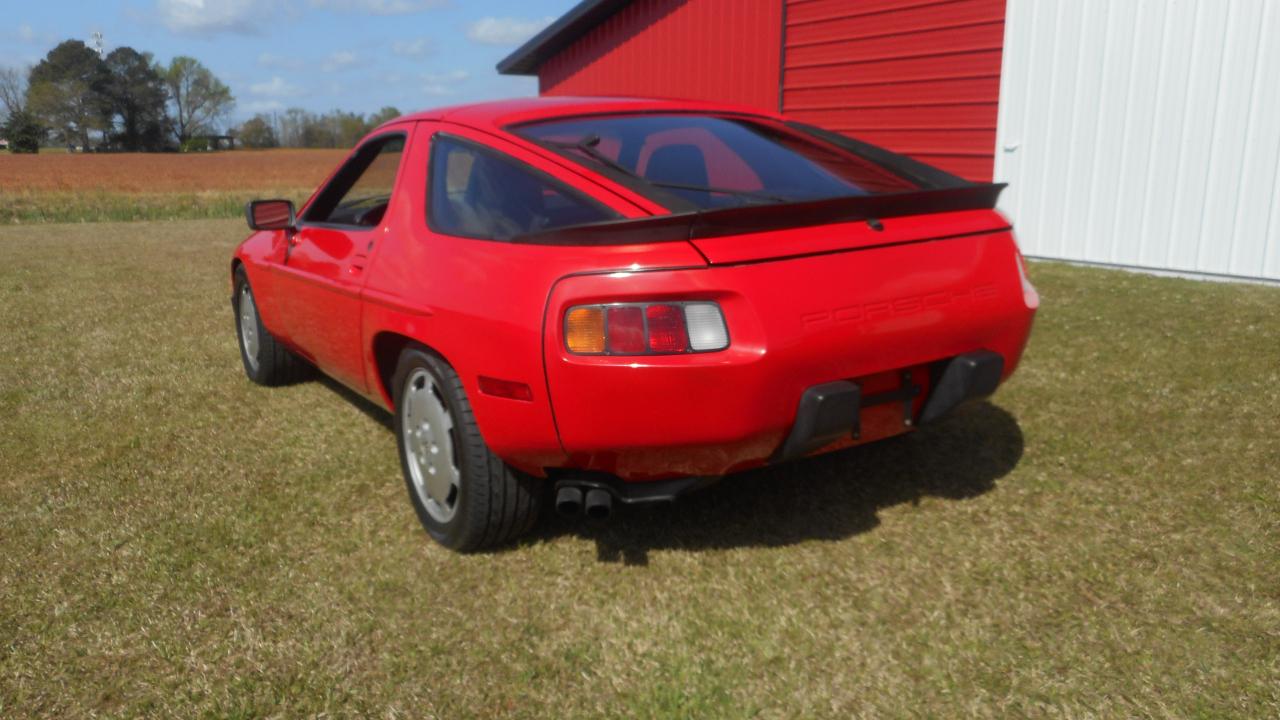 Porsche 928 S 1985