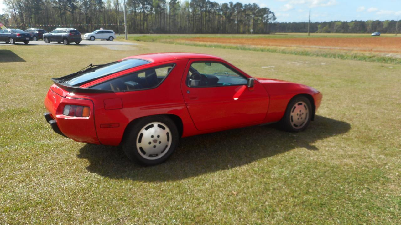 Porsche 928 S 1985