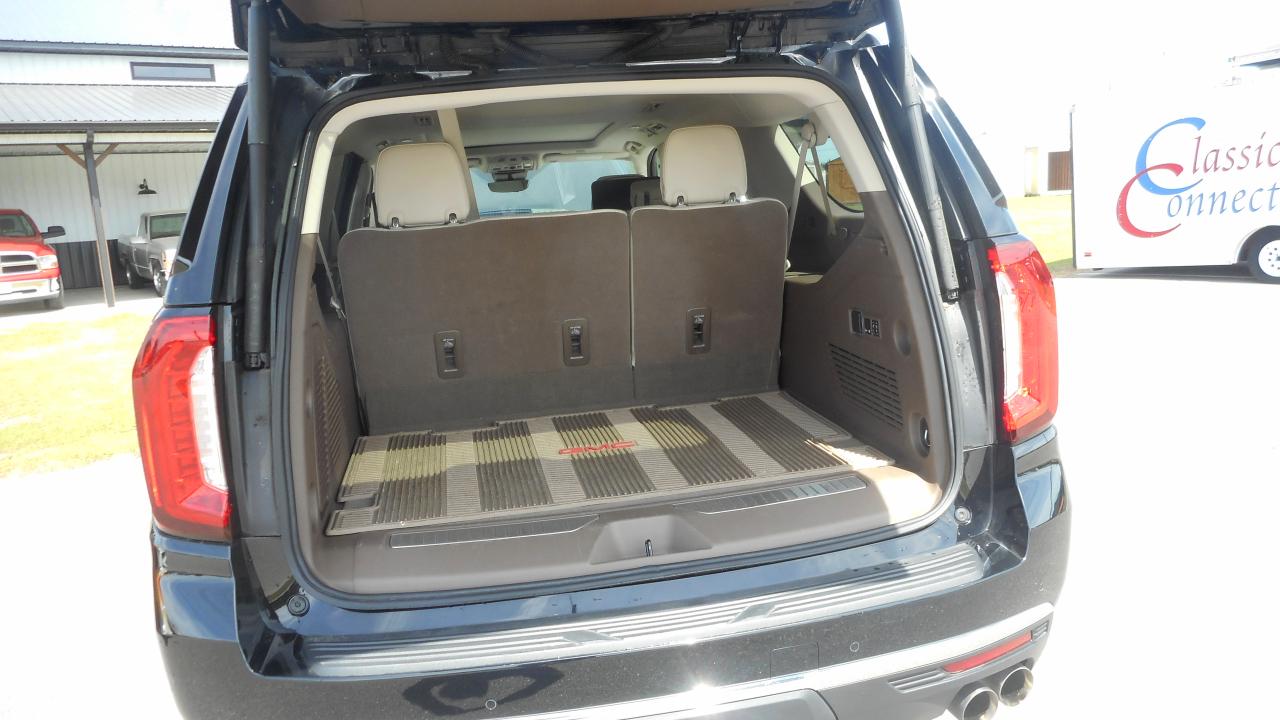 GMC Yukon XL 4WD 4dr Denali 2023