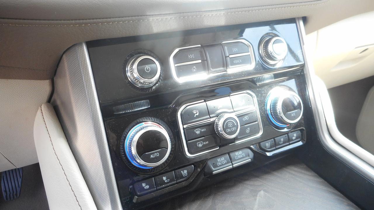 GMC Yukon XL 4WD 4dr Denali 2023