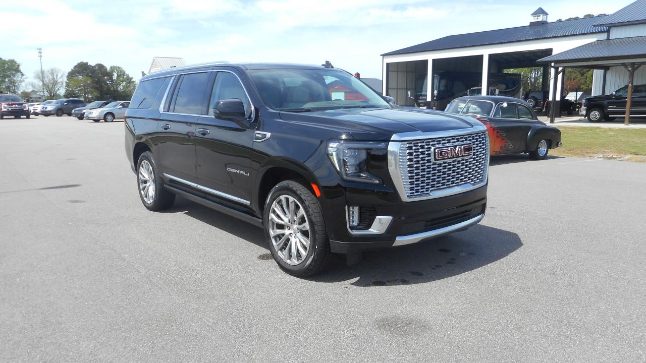 GMC Yukon XL 4WD 4dr Denali 2023