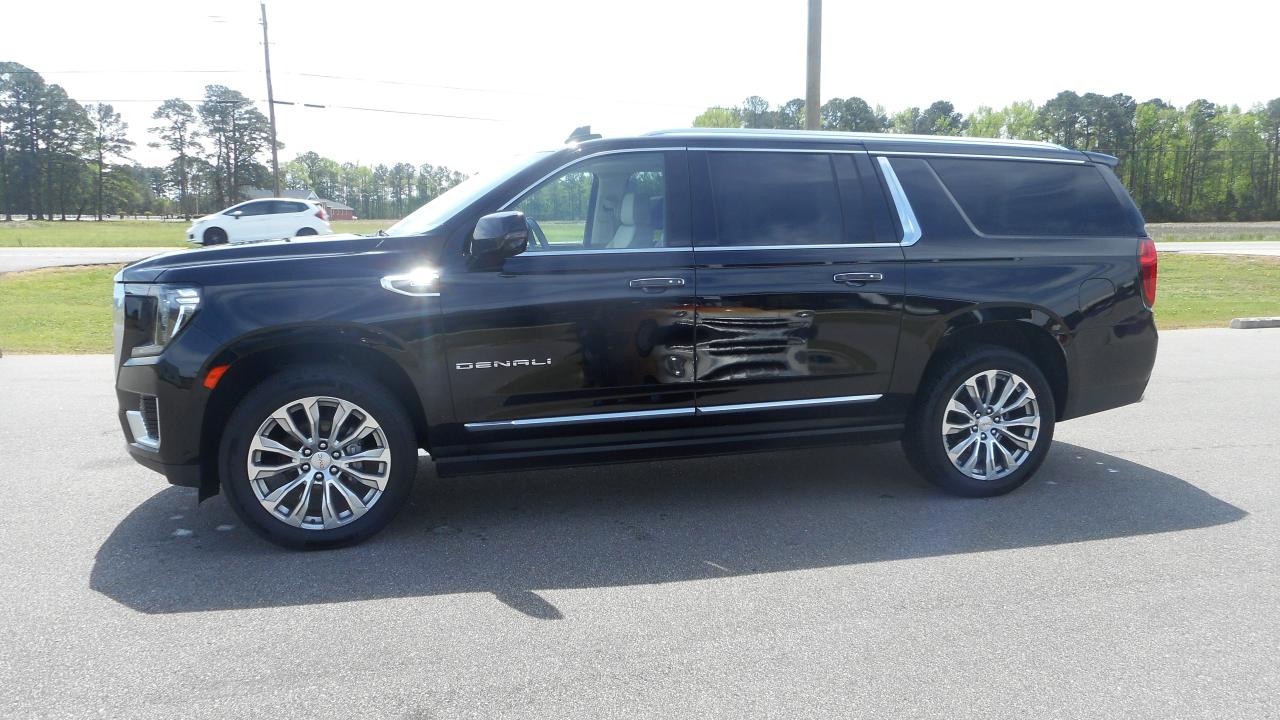 GMC Yukon XL 4WD 4dr Denali 2023