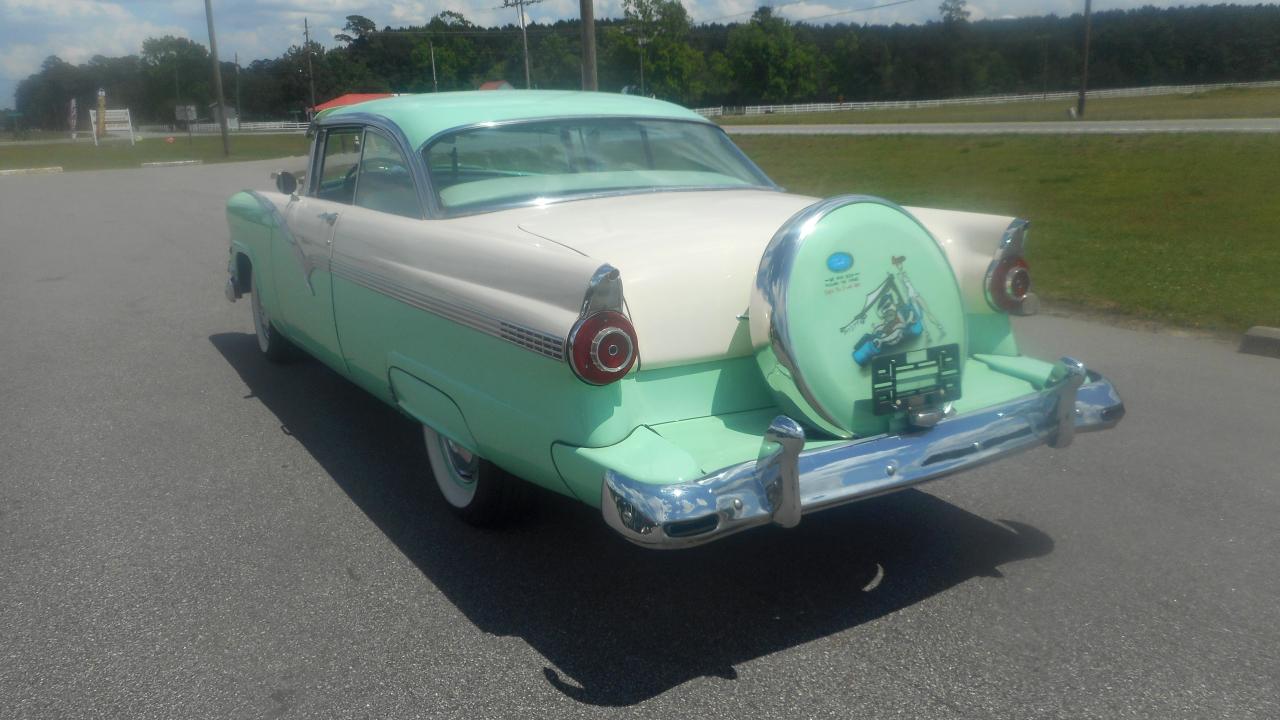 Ford Crown Victoria  1956