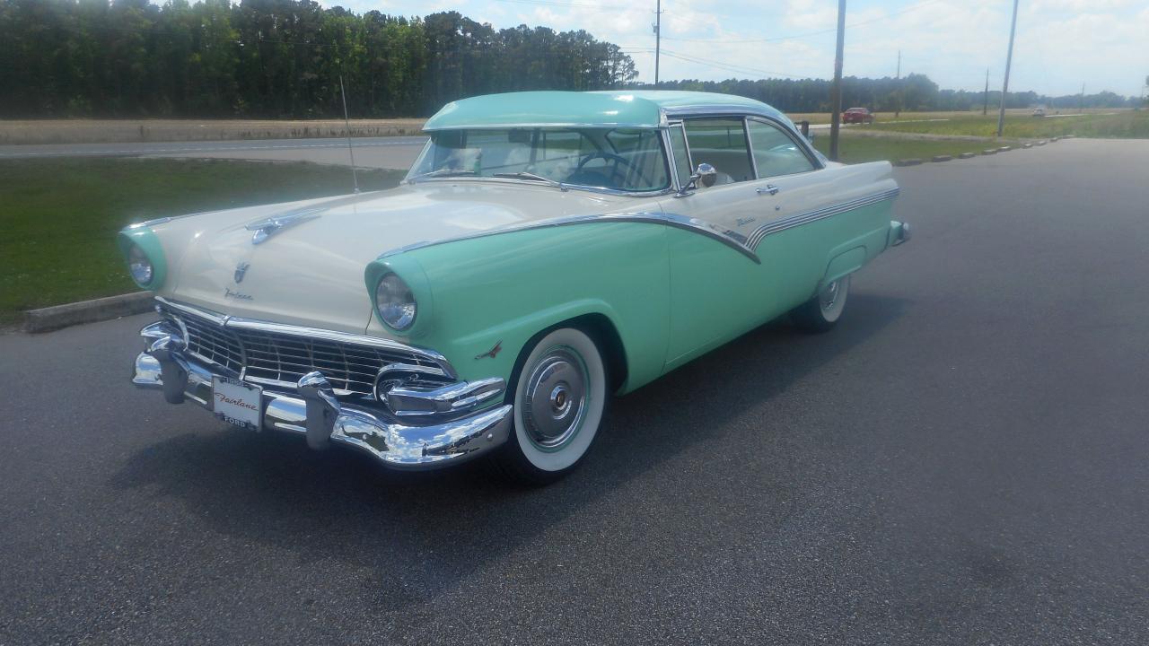 Ford Crown Victoria  1956