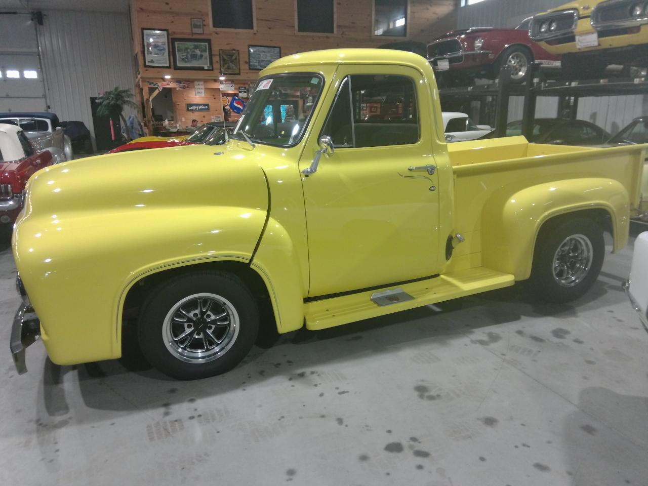 Ford 1/2 Ton Trucks  1953