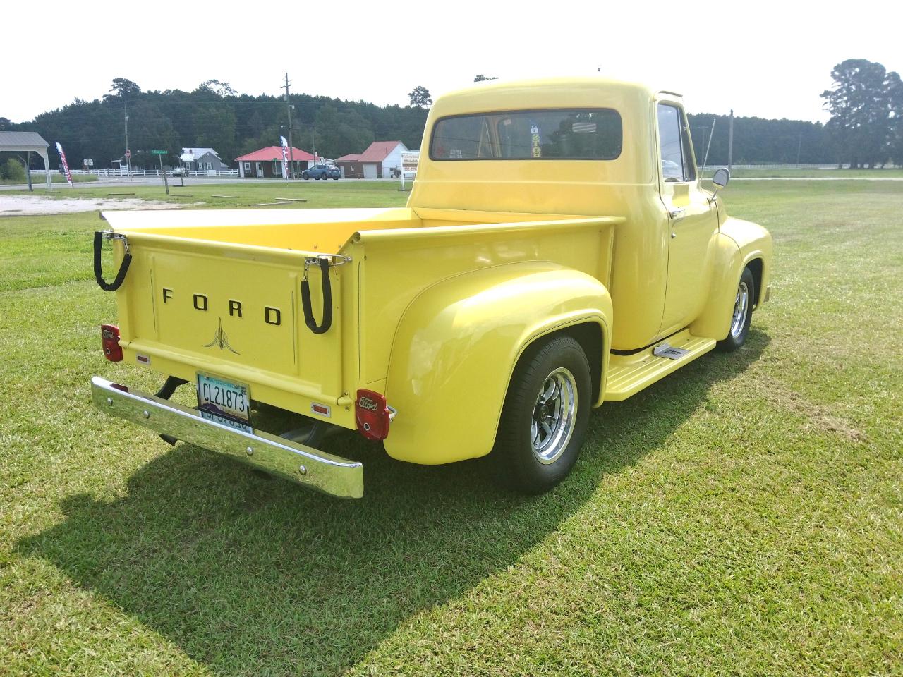 Ford 1/2 Ton Trucks  1953