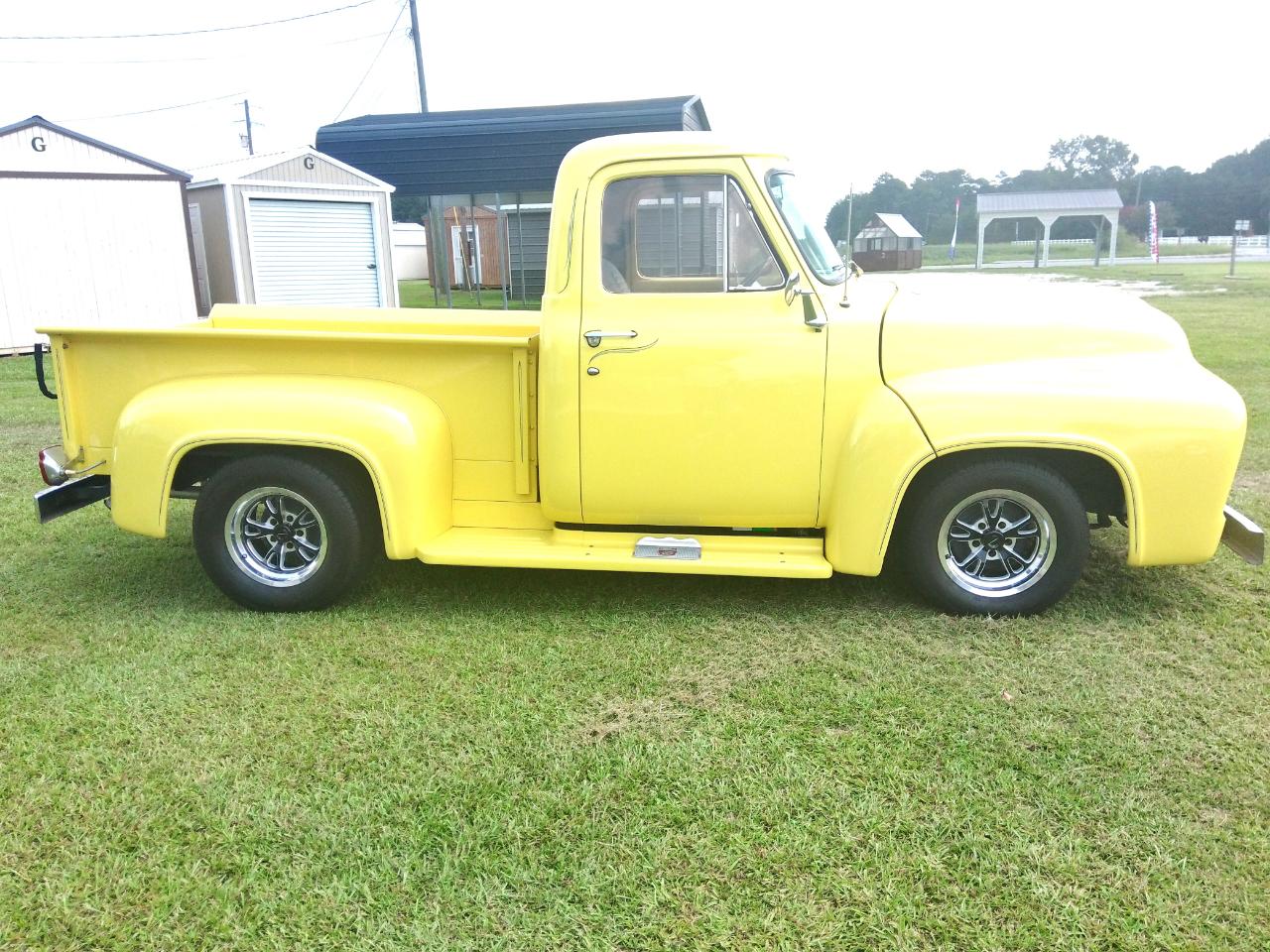 Ford 1/2 Ton Trucks  1953