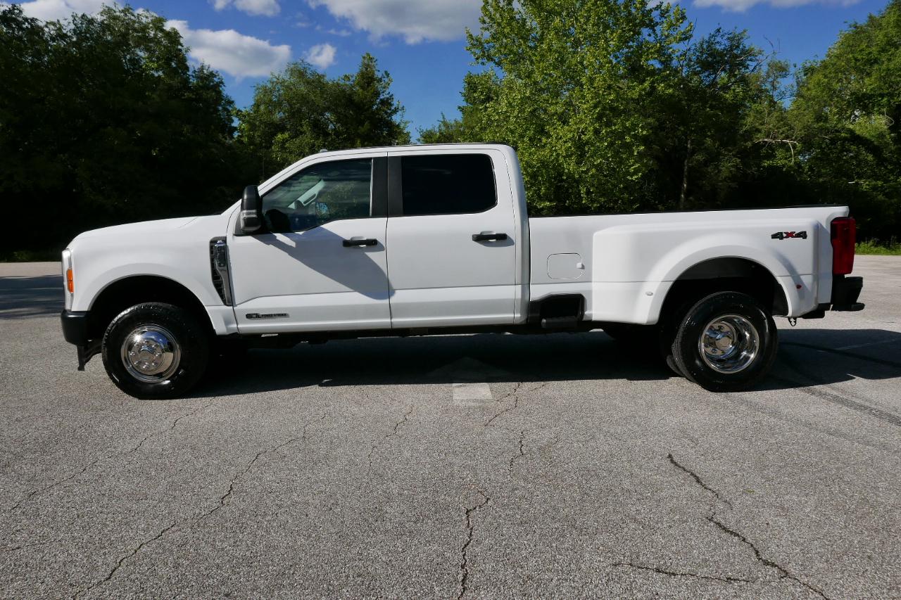 Ford Super Duty F-350 DRW XL 4WD Crew Cab 8' Box 2023