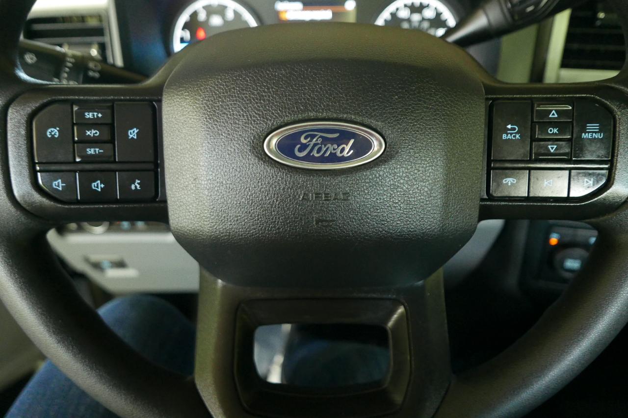 Ford Super Duty F-350 DRW XL 4WD Crew Cab 8' Box 2023