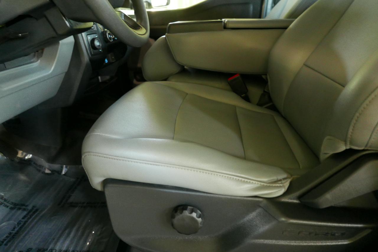 Ford Super Duty F-350 DRW XL 4WD Crew Cab 8' Box 2023