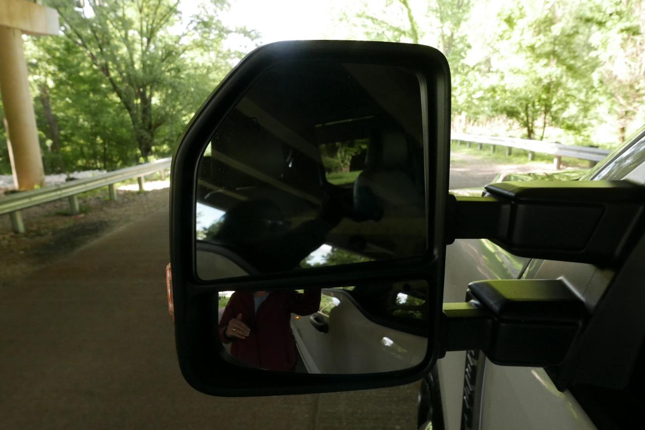 Ford Super Duty F-350 DRW XL 4WD Crew Cab 8' Box 2023