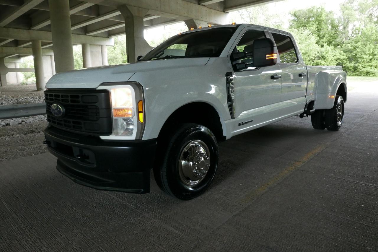 Ford Super Duty F-350 DRW XL 4WD Crew Cab 8' Box 2023