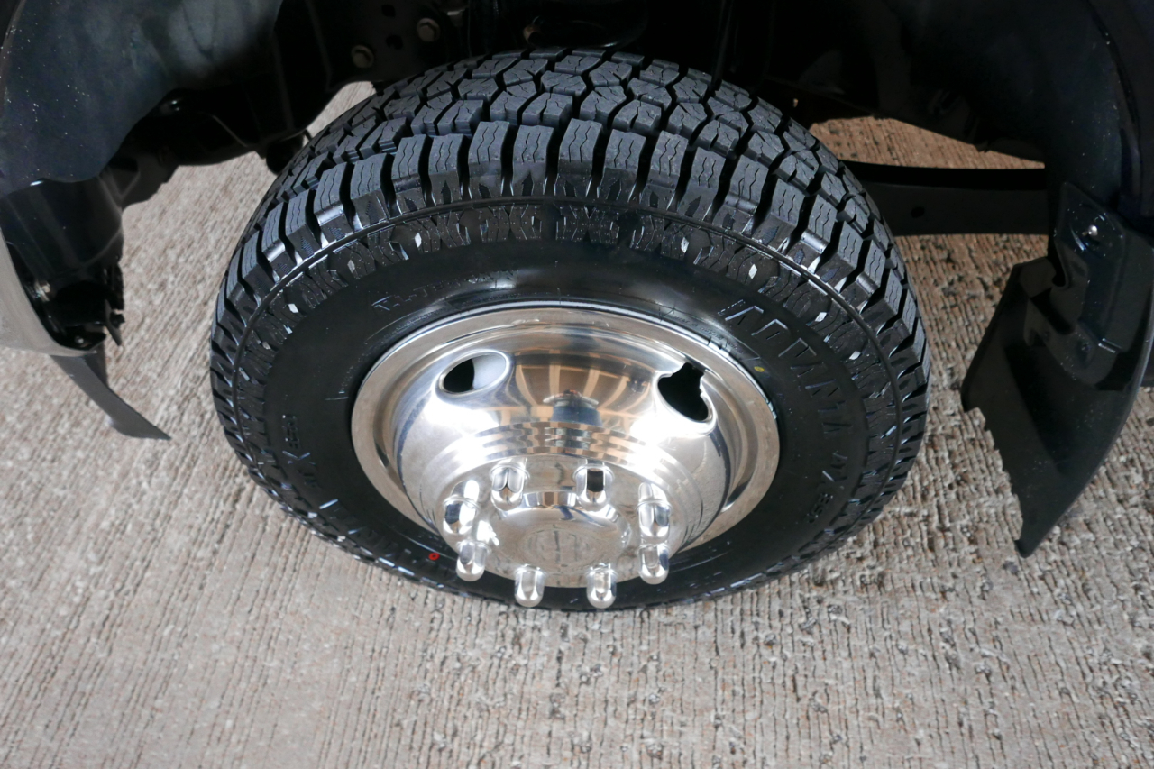 Ford Super Duty F-350 DRW XLT 4WD Crew Cab 8' Box 2022