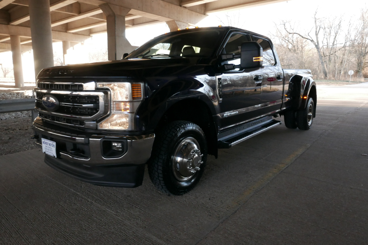 Ford Super Duty F-350 DRW XLT 4WD Crew Cab 8' Box 2022