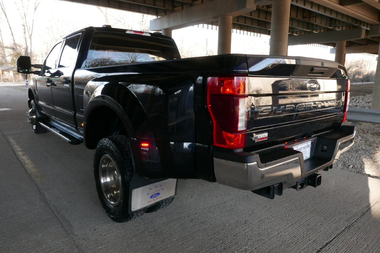 Ford Super Duty F-350 DRW XLT 4WD Crew Cab 8' Box 2022