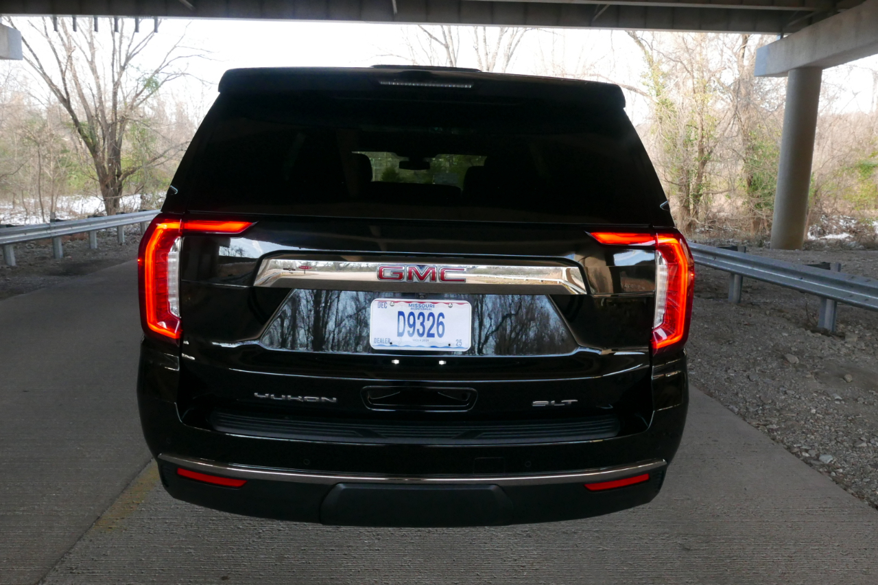 GMC Yukon 4WD 4dr SLT 2022