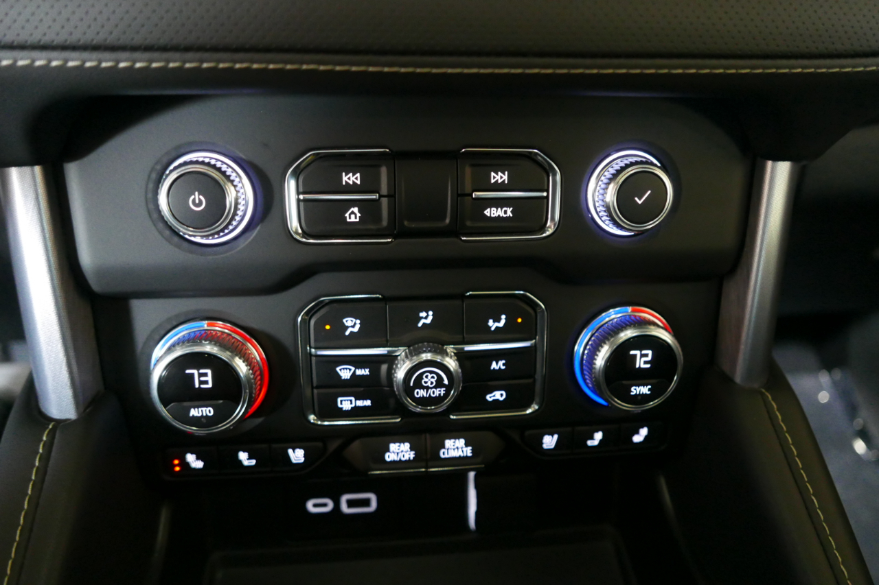 GMC Yukon 4WD 4dr SLT 2022