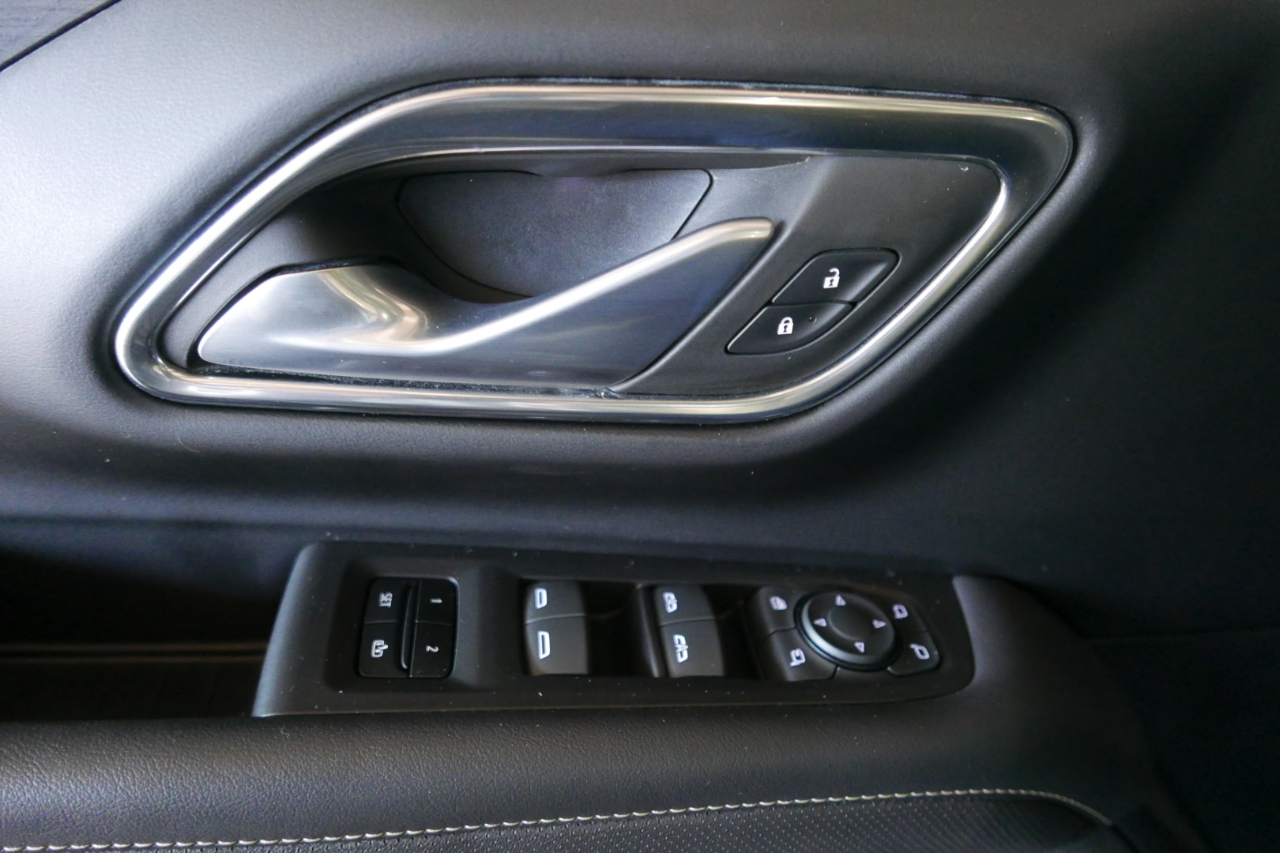 GMC Yukon 4WD 4dr SLT 2022