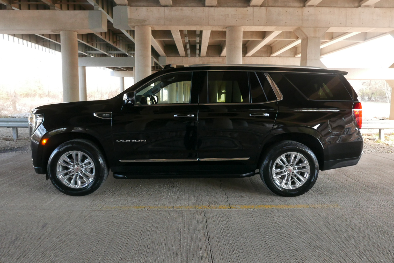 GMC Yukon 4WD 4dr SLT 2022