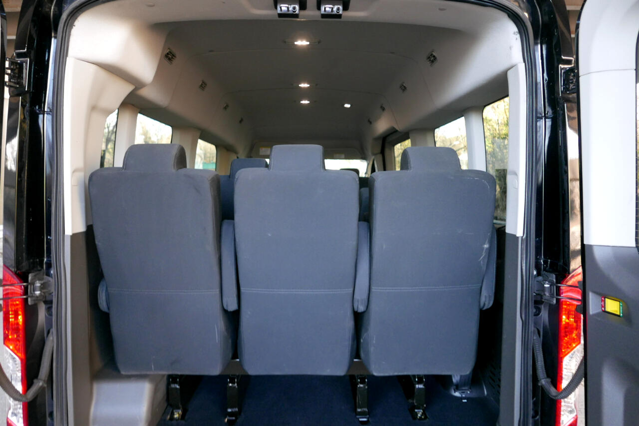 Ford Transit Passenger Wagon T-350 148" Med Roof XL RWD 2023