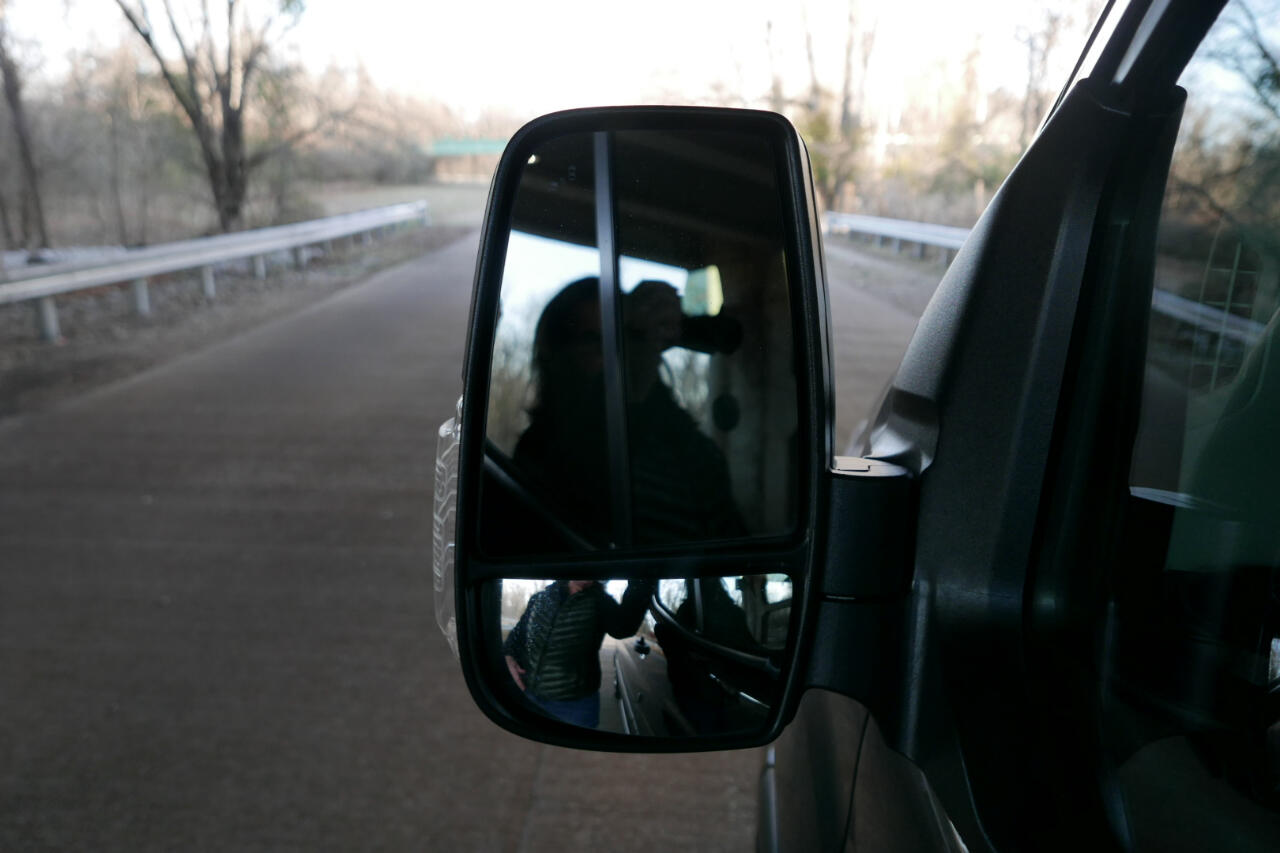 Ford Transit Passenger Wagon T-350 148" Med Roof XL RWD 2023