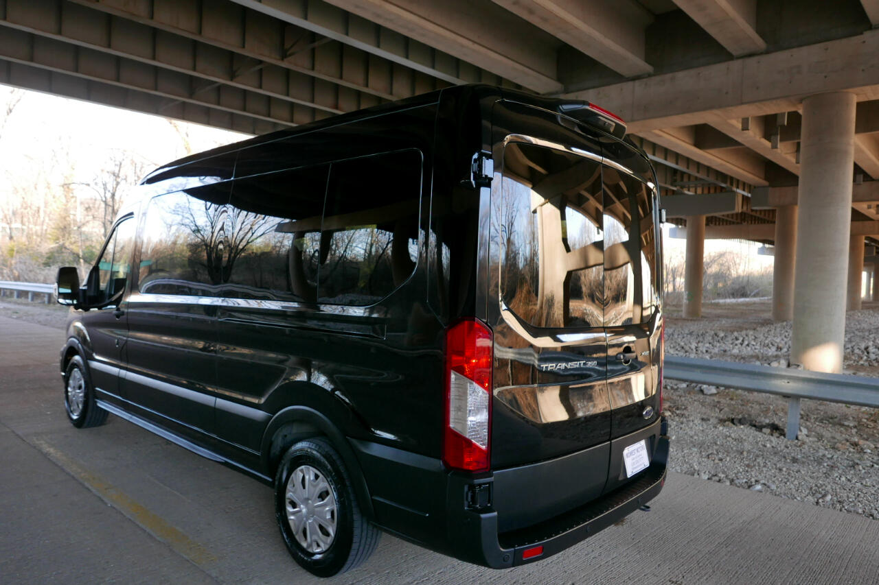 Ford Transit Passenger Wagon T-350 148" Med Roof XL RWD 2023