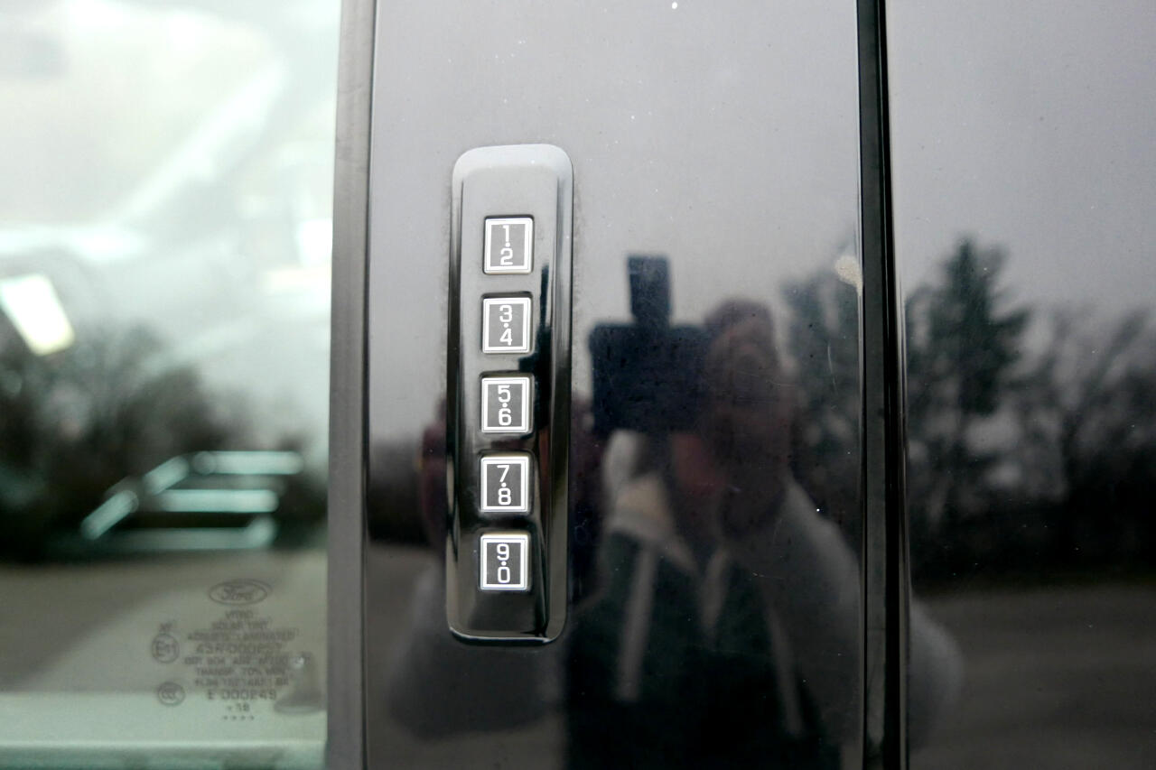 Ford F-150 XL 4WD SuperCab 6.5' Box 2019