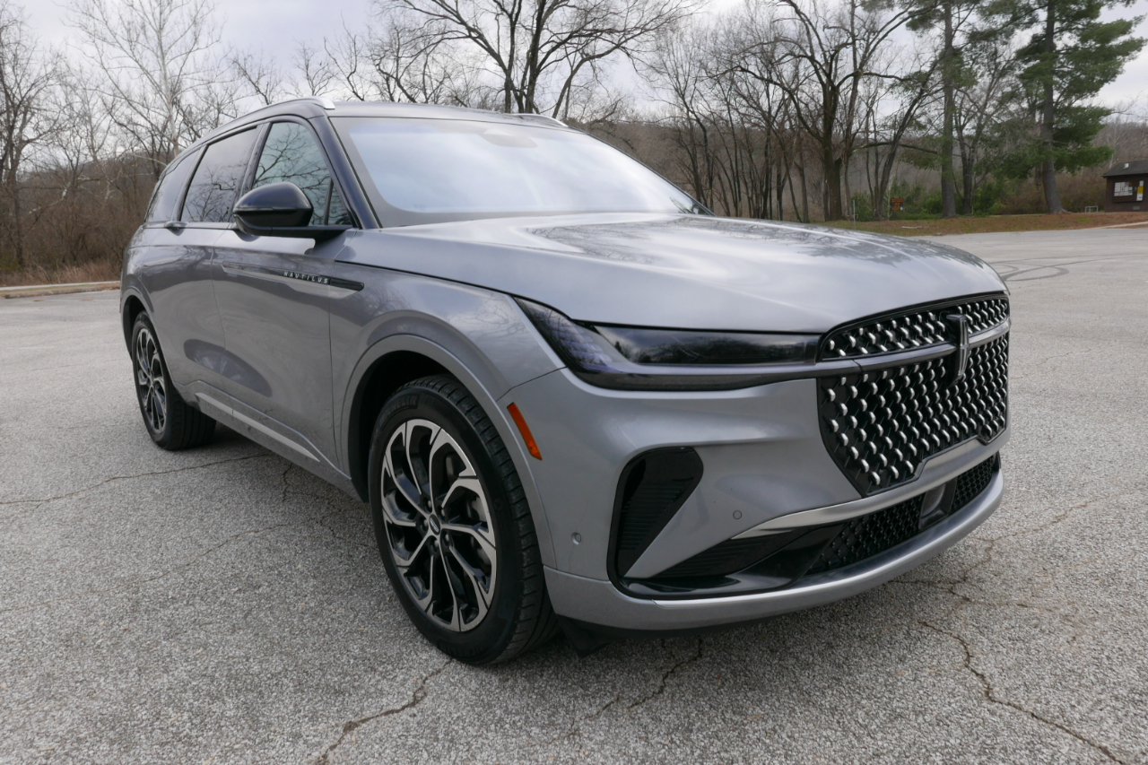 Lincoln Nautilus Reserve AWD 2024