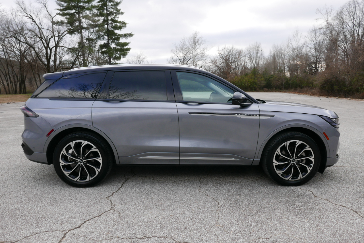 Lincoln Nautilus Reserve AWD 2024