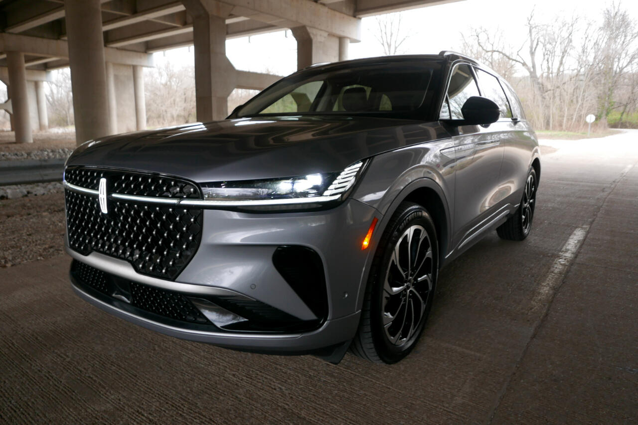 Lincoln Nautilus Reserve AWD 2024