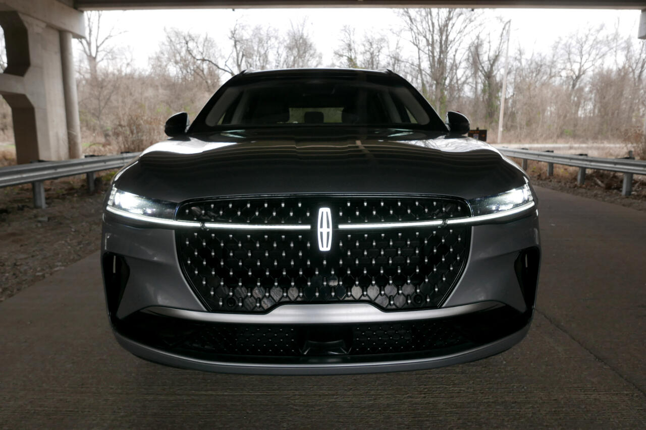 Lincoln Nautilus Reserve AWD 2024