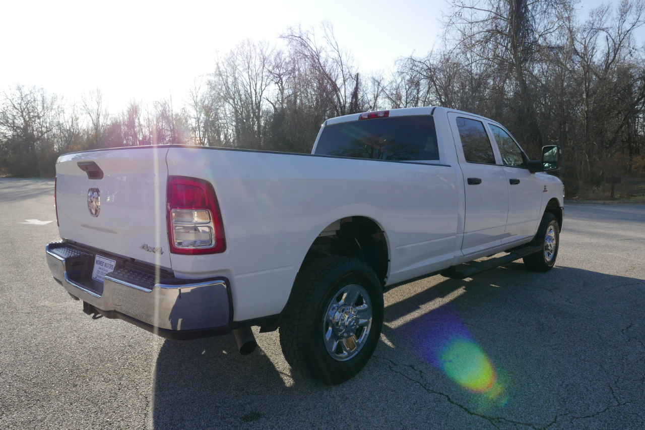 RAM 2500 Tradesman 4x4 Crew Cab 8' Box 2023