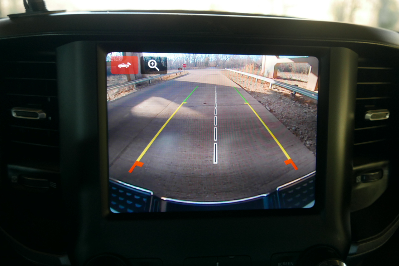 RAM 2500 Tradesman 4x4 Crew Cab 8' Box 2023