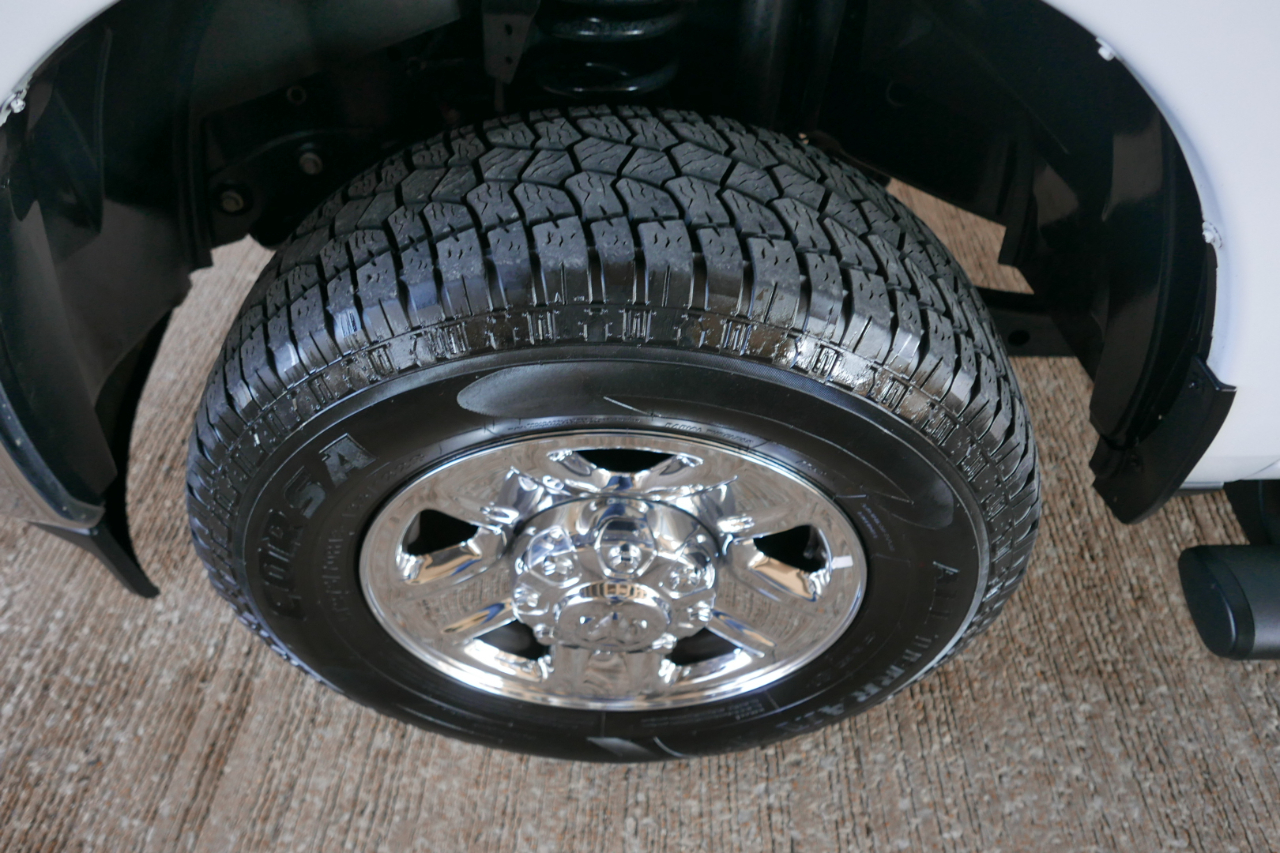 RAM 2500 Tradesman 4x4 Crew Cab 8' Box 2023