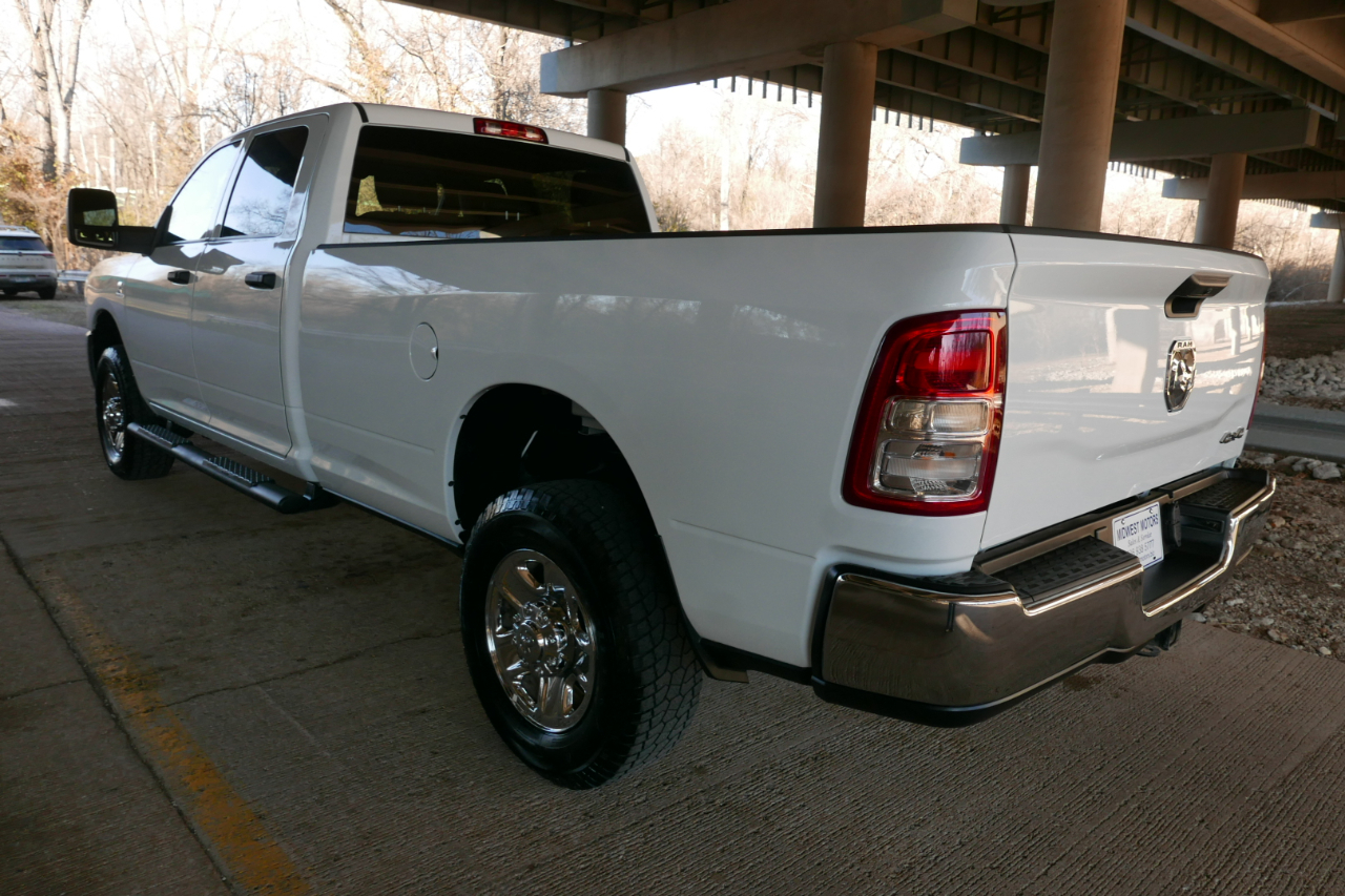 RAM 2500 Tradesman 4x4 Crew Cab 8' Box 2023