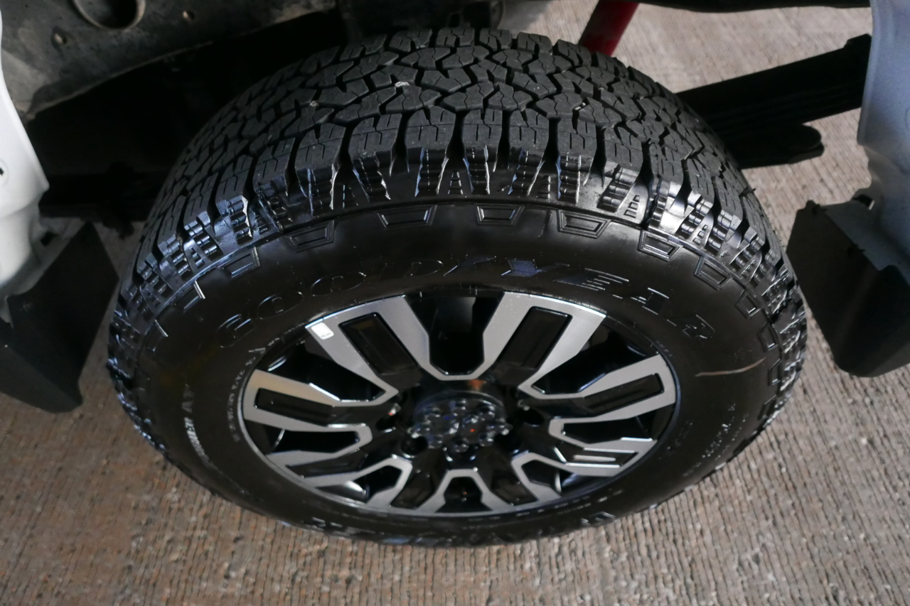 GMC Sierra 2500HD 4WD Double Cab 162" SLE 2023