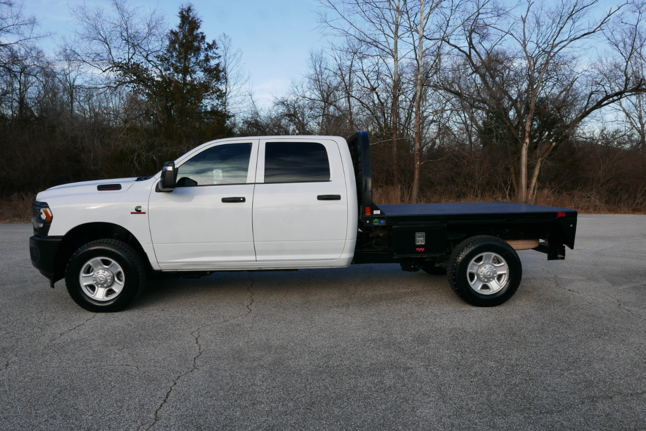 RAM 2500 Tradesman 4x4 Crew Cab 8' Box 2023