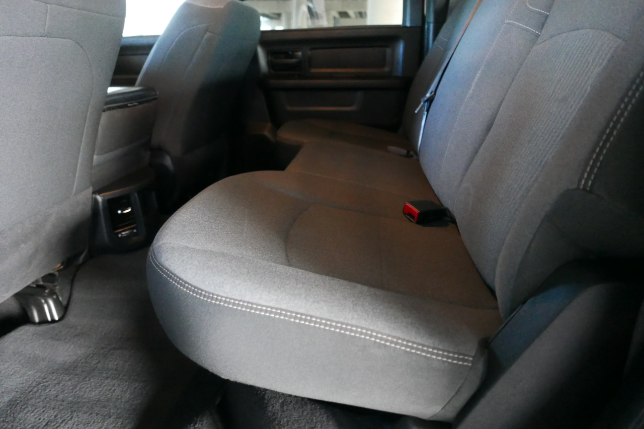 RAM 2500 Tradesman 4x4 Crew Cab 8' Box 2023