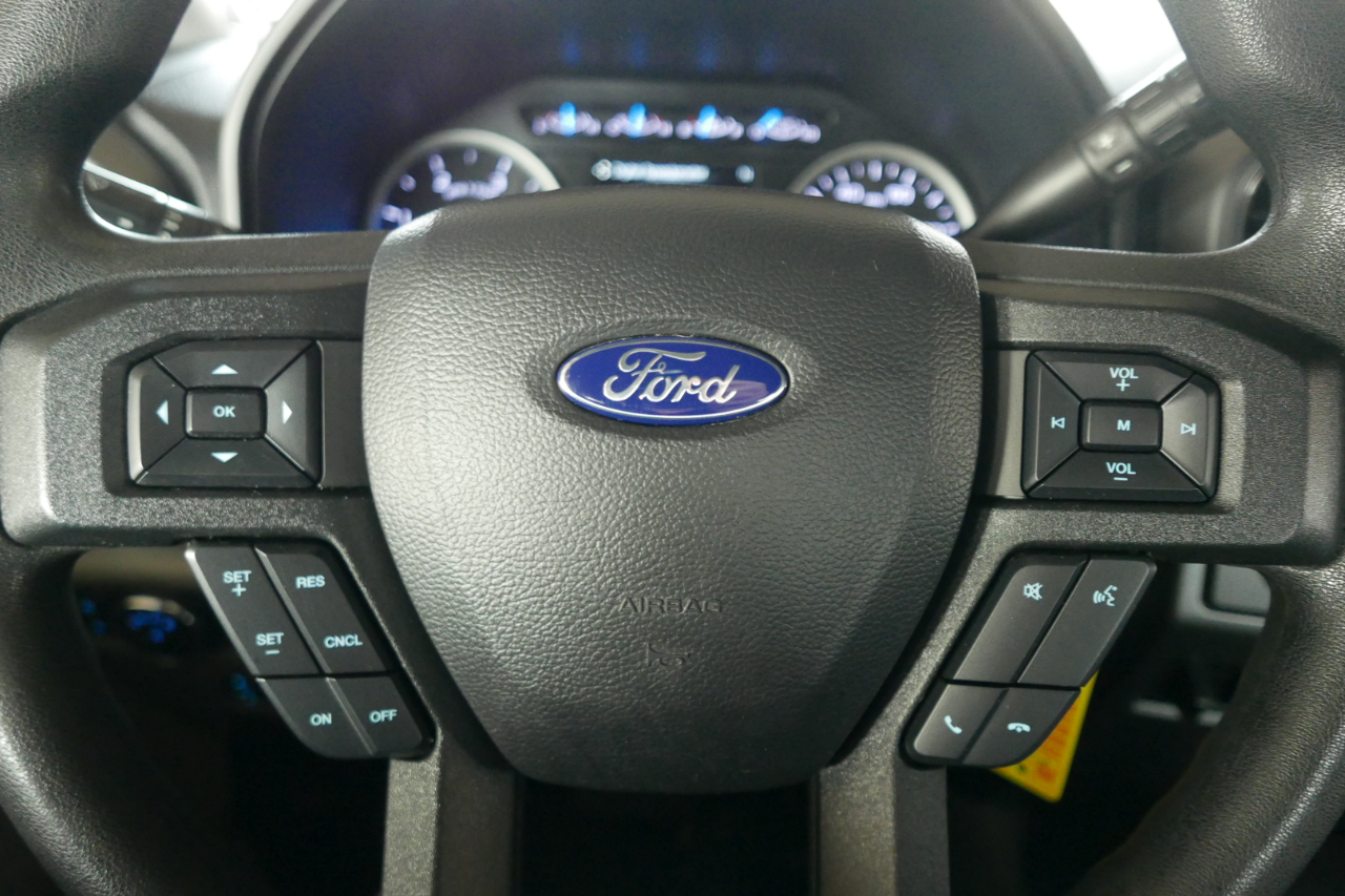 Ford Super Duty F-450 DRW XLT 4WD Crew Cab 8' Box 2019