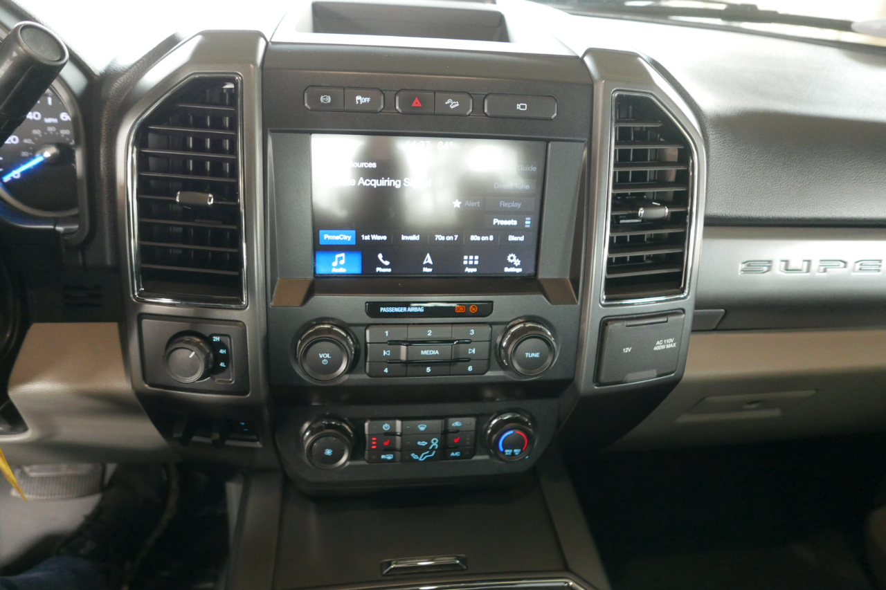 Ford Super Duty F-450 DRW XLT 4WD Crew Cab 8' Box 2019