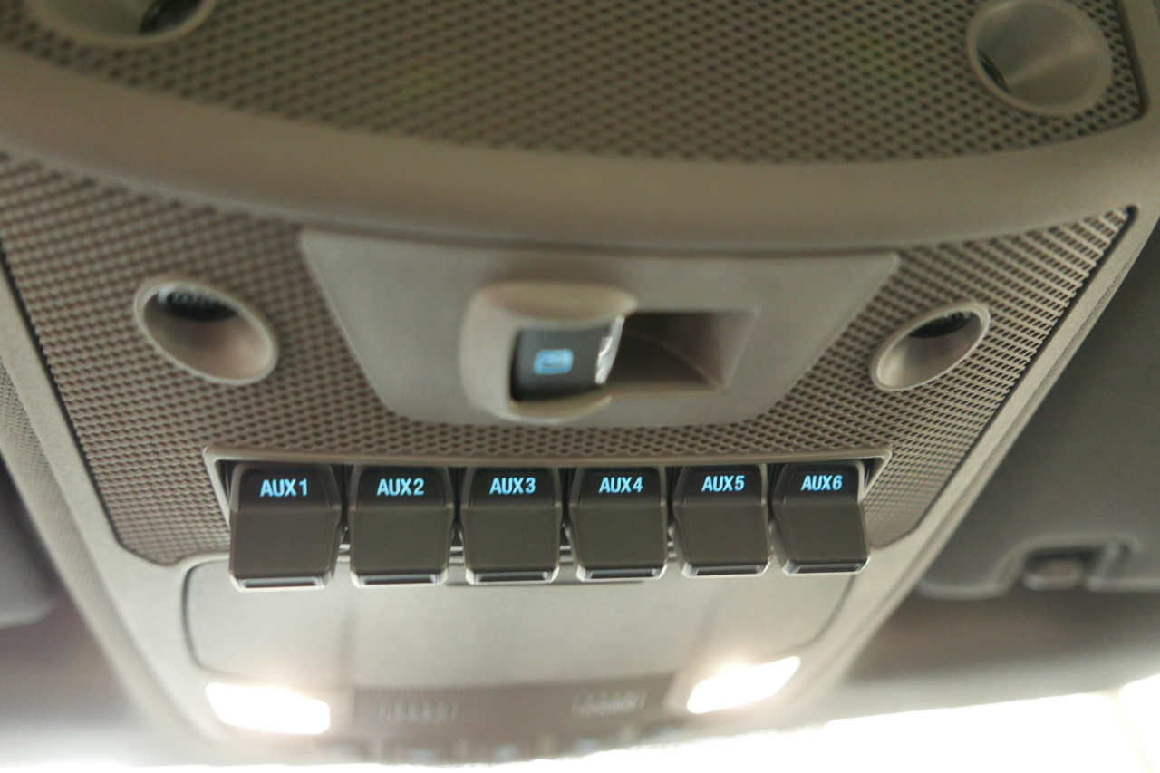 Ford Super Duty F-450 DRW XLT 4WD Crew Cab 8' Box 2019