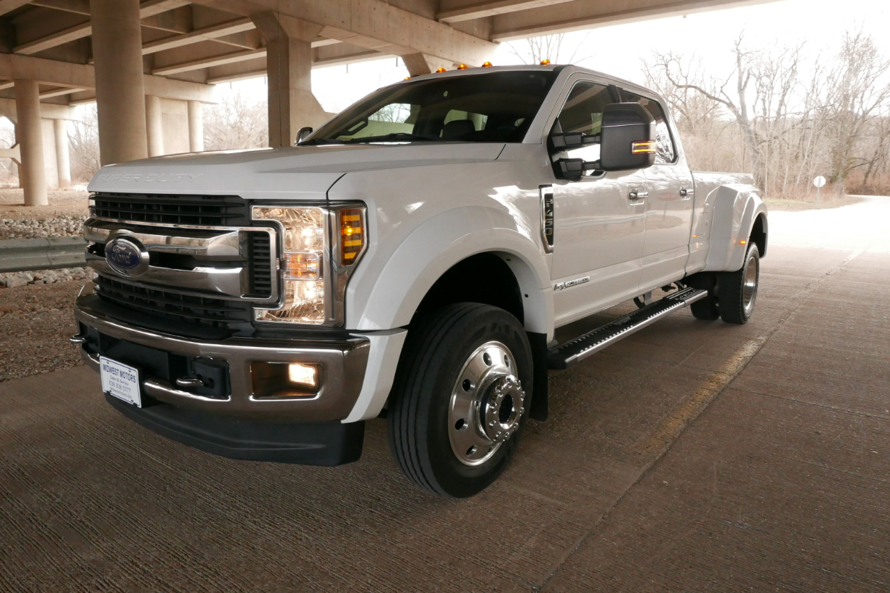 Ford Super Duty F-450 DRW XLT 4WD Crew Cab 8' Box 2019